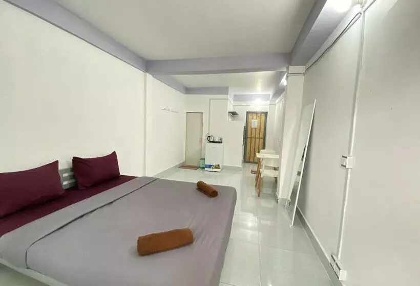 ホテル Sevenstars Hostel