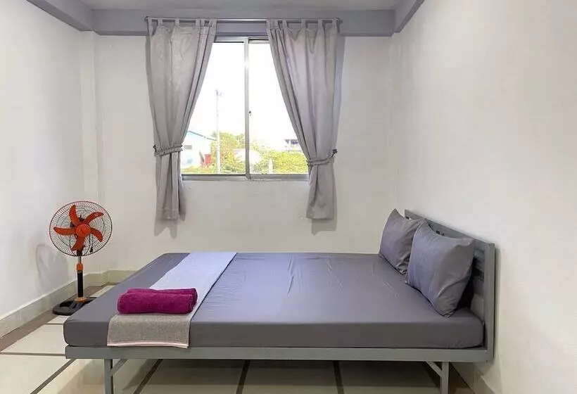 ホテル Sevenstars Hostel