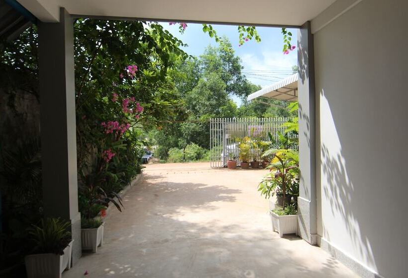 Hotel Sevenstars Hostel