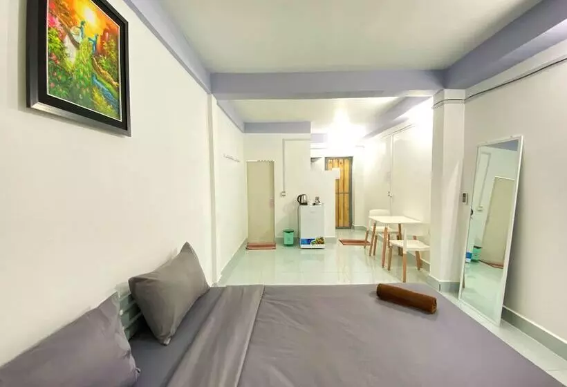 ホテル Sevenstars Hostel