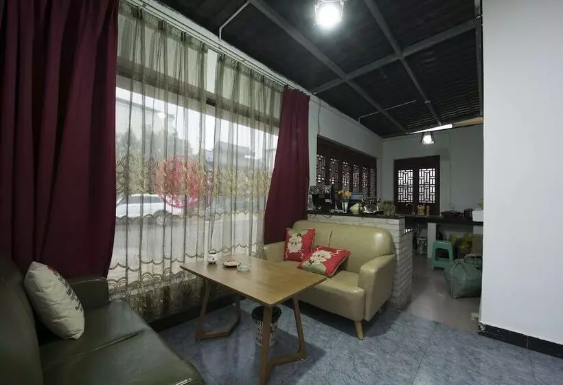 Hotelli Shi Lin Family Folk Inn