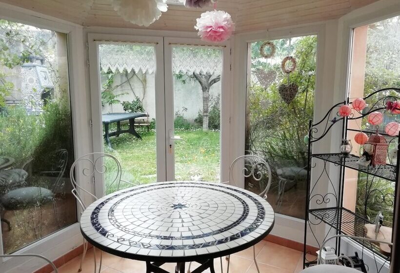 בית מלון כפרי Chez Mélody