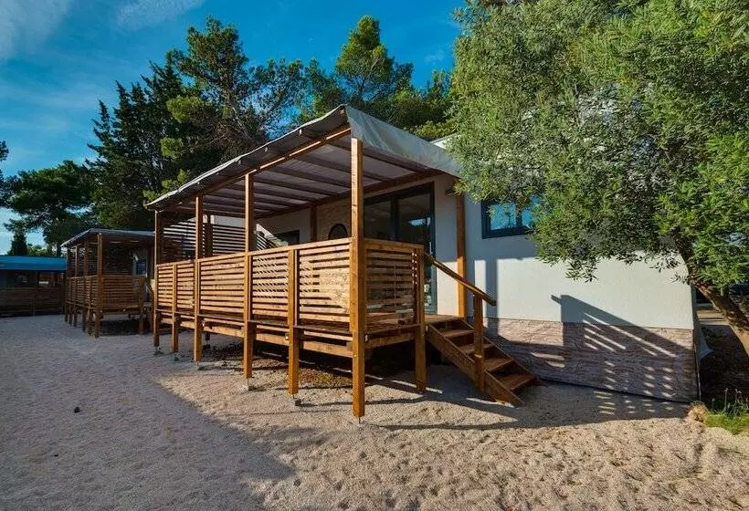 هتل Croatia Camp Premium