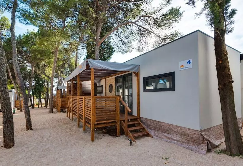 هتل Croatia Camp Premium
