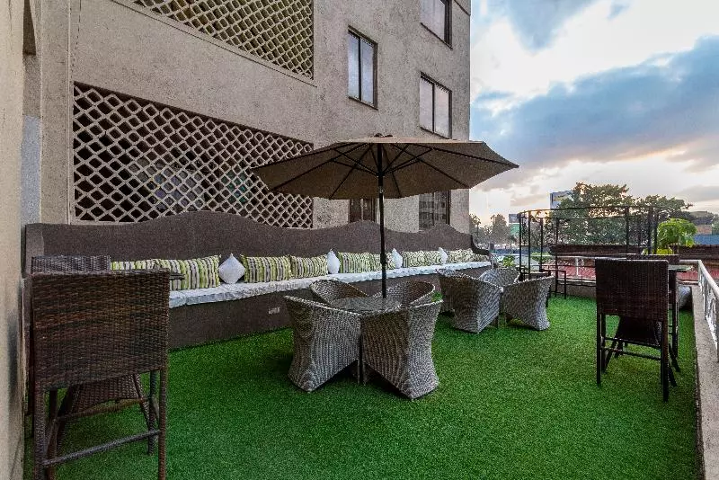 هتل Eldon Suites & Apartments