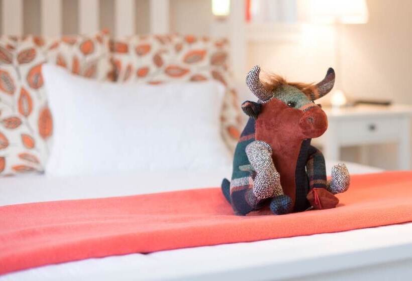 호텔 Justb Deva Edinburgh