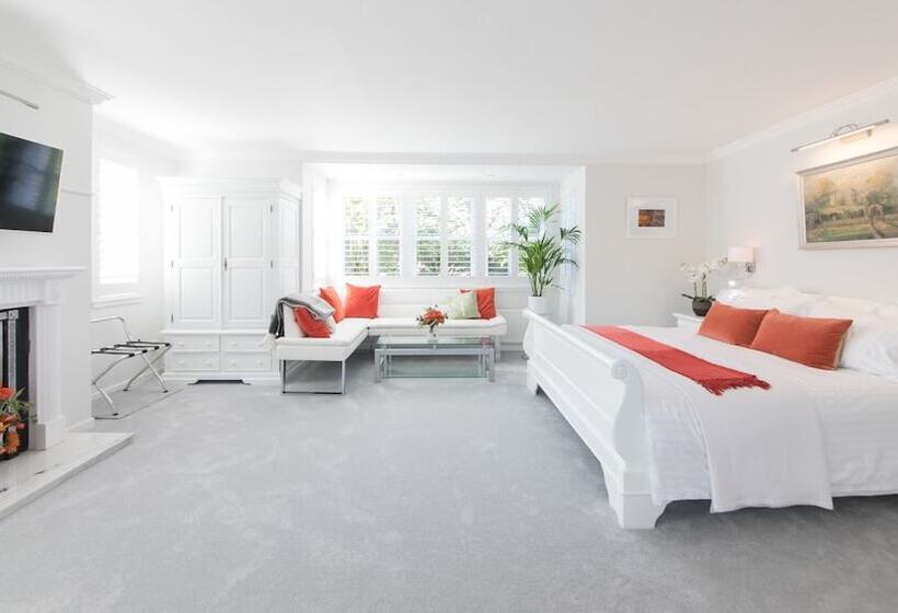 호텔 Justb Deva Edinburgh