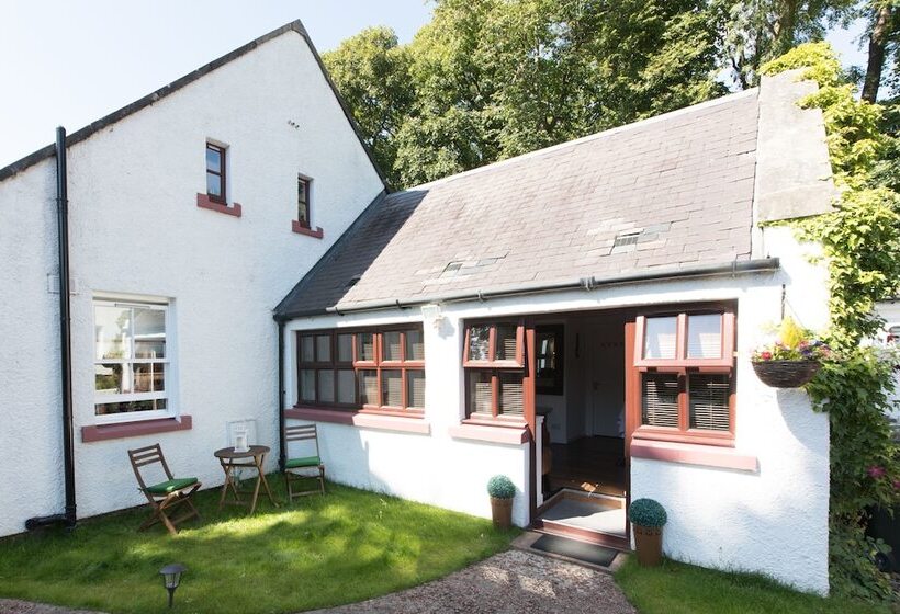 호텔 Justb Deva Edinburgh