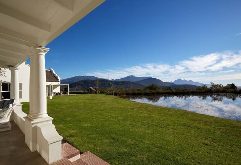 Отель La Cotte House