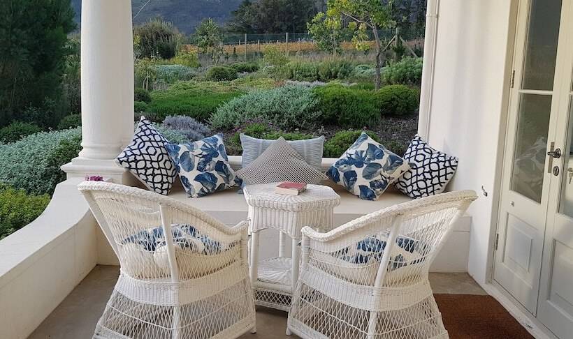 Отель La Cotte House