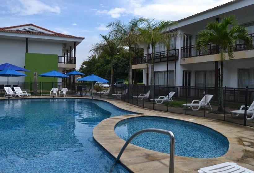 בית מלון כפרי Lake House Resort