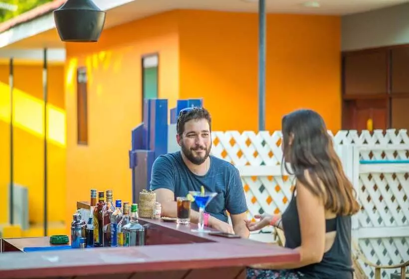 هتل Ostello Bello Bagan Pool