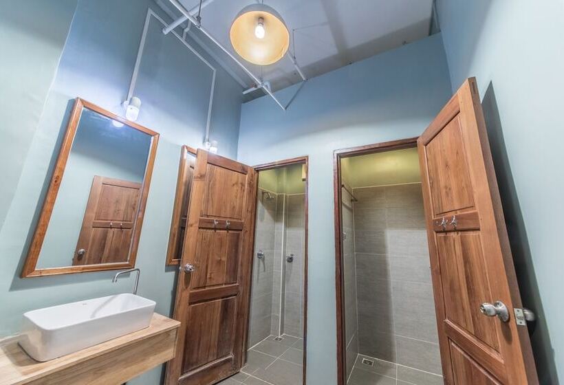 هتل Ostello Bello Bagan Pool