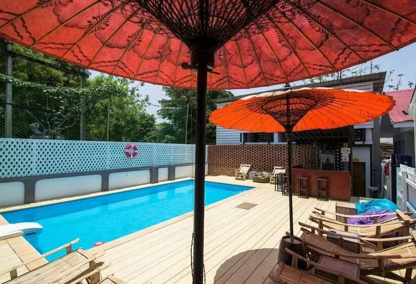 هتل Ostello Bello Bagan Pool