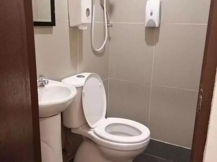 Hotelli Place2stay Simpang Tiga