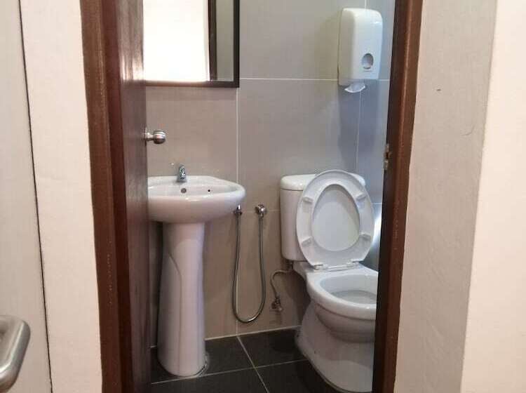 בית מלון כפרי Place2stay Simpang Tiga