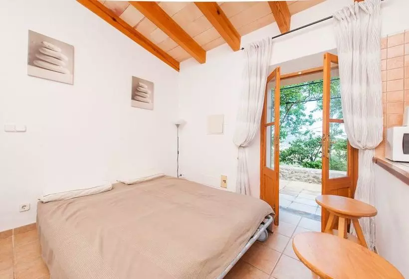 Hotelli Savet Den Flabiol