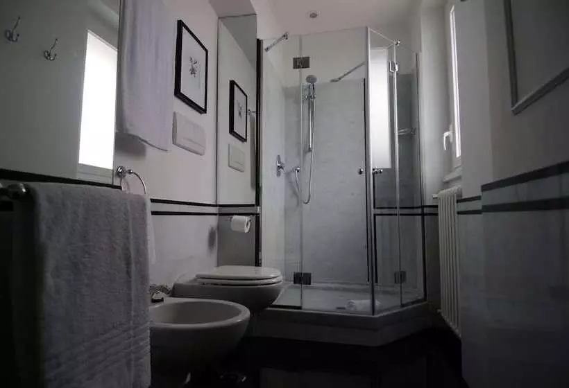 هتل Suite Fontana Di Trevi