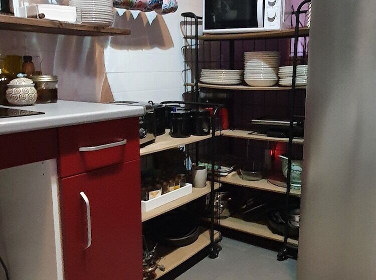 هتل Theplacetobe B&b