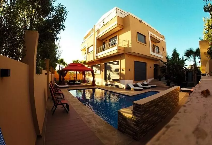 ホテル Villa Arabic House Pool & Spa