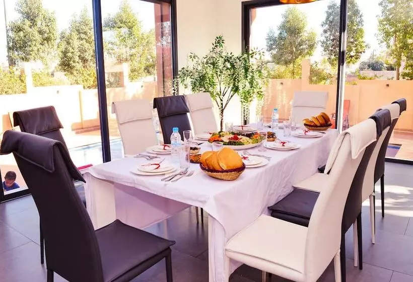 ホテル Villa Arabic House Pool & Spa