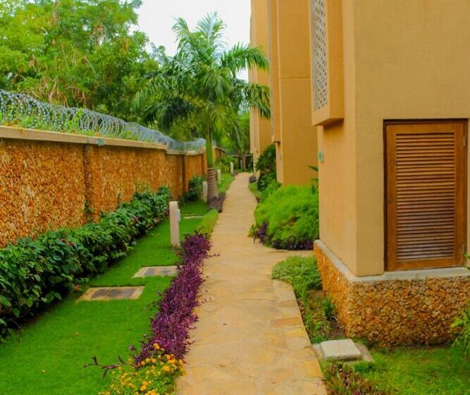 Отель Villa Mandhari  Diani Beach