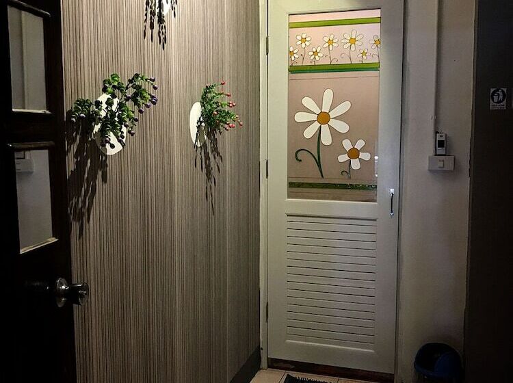 בית מלון כפרי We Hostel Hatyai