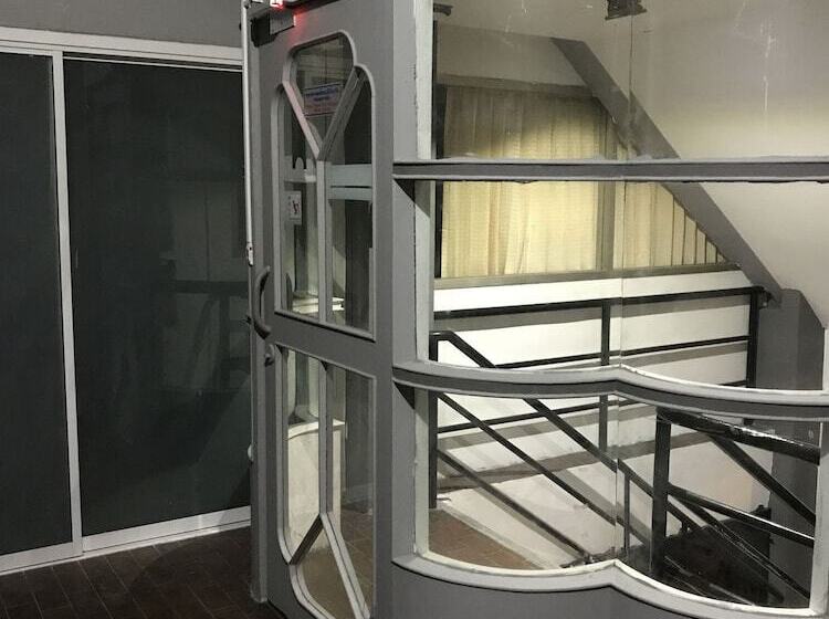 בית מלון כפרי We Hostel Hatyai