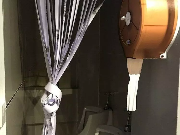 هتل We Hostel Hatyai