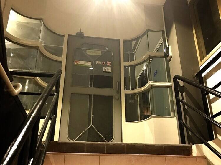 בית מלון כפרי We Hostel Hatyai