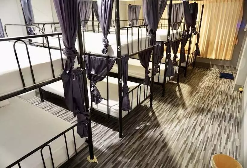 هتل We Hostel Hatyai