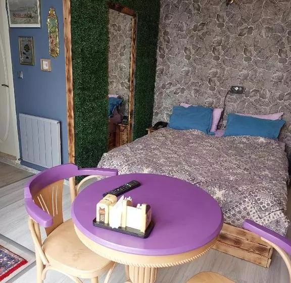 Marvel Suites