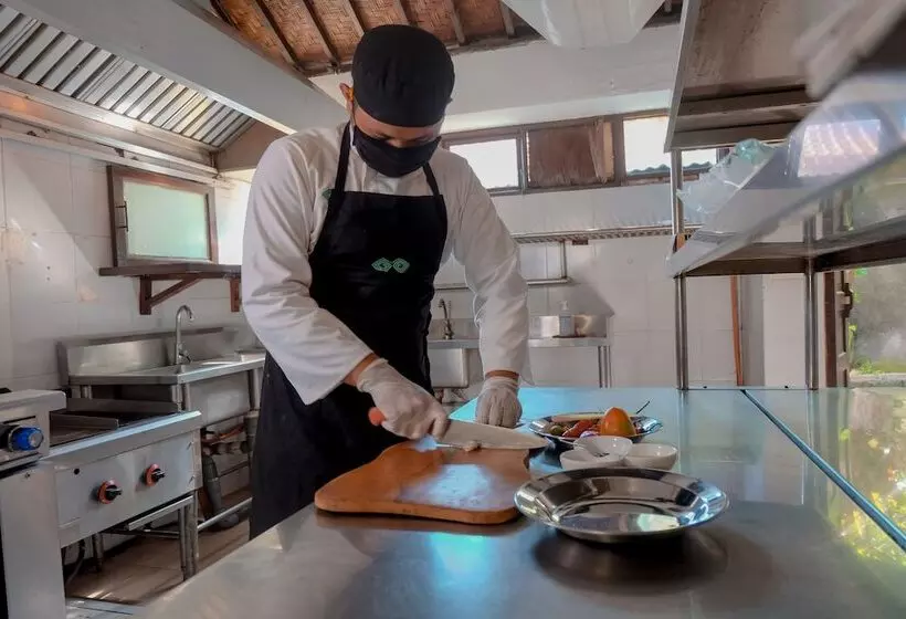 ホテル Alam Candi Resort