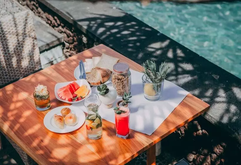 ホテル Alam Candi Resort