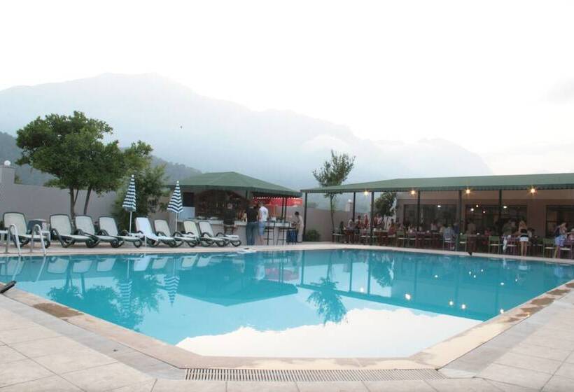 בית מלון כפרי Ares