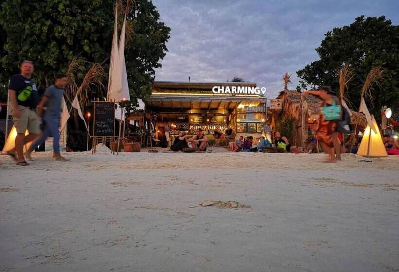 هتل Charming Lipe Beach Resort
