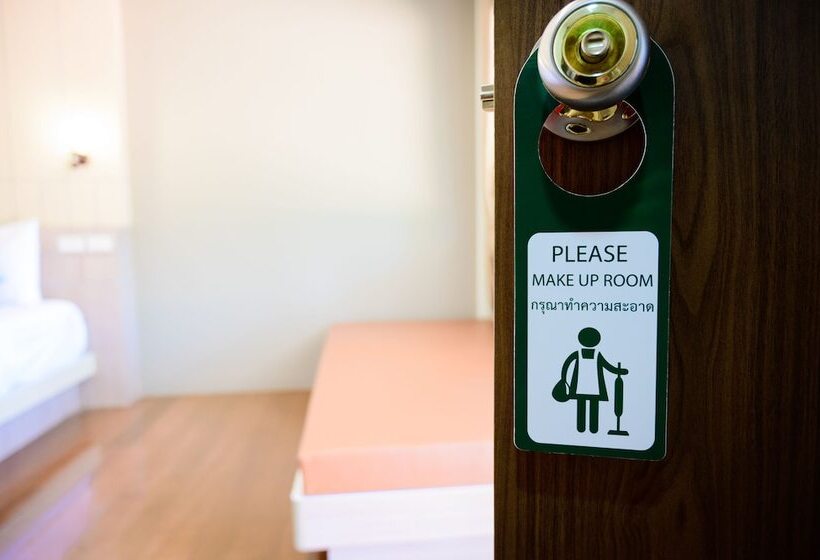 هتل Charming Lipe Beach Resort