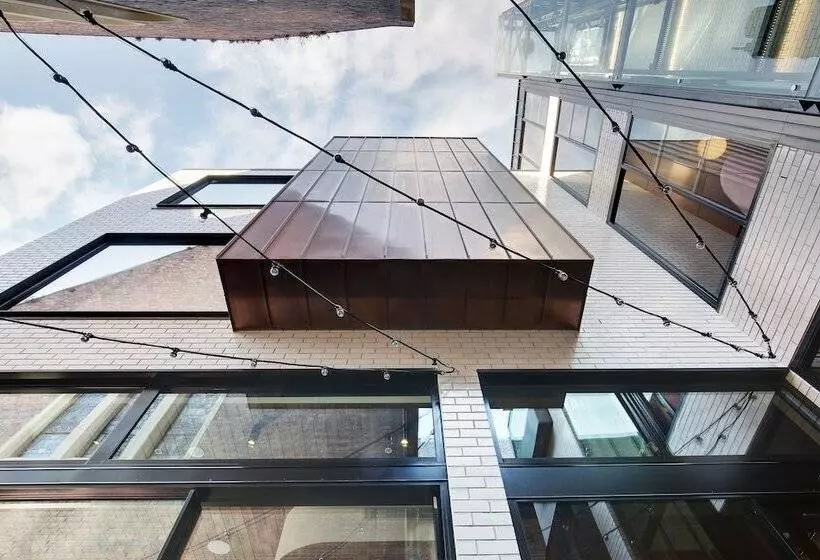 Hotelli Crystalbrook Albion