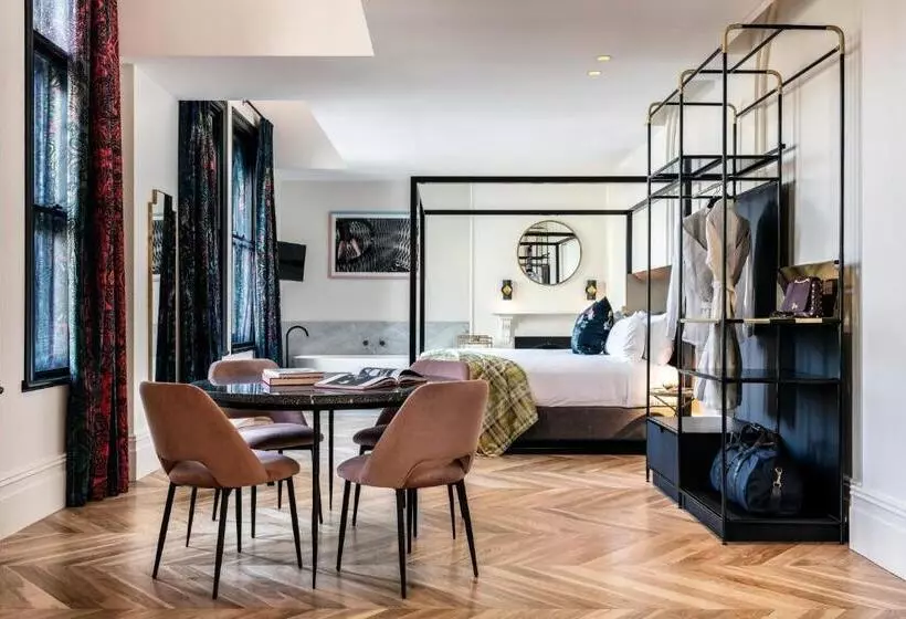 Hotelli Crystalbrook Albion