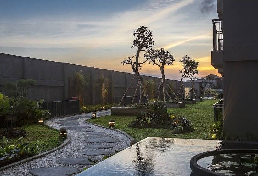 호텔 Eastin Ashta Resort Canggu