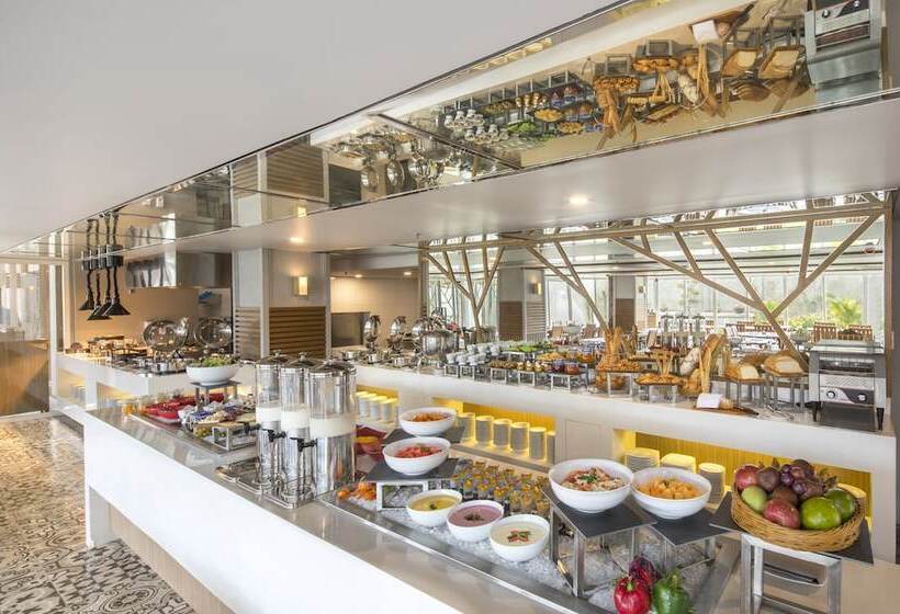 호텔 Eastin Ashta Resort Canggu