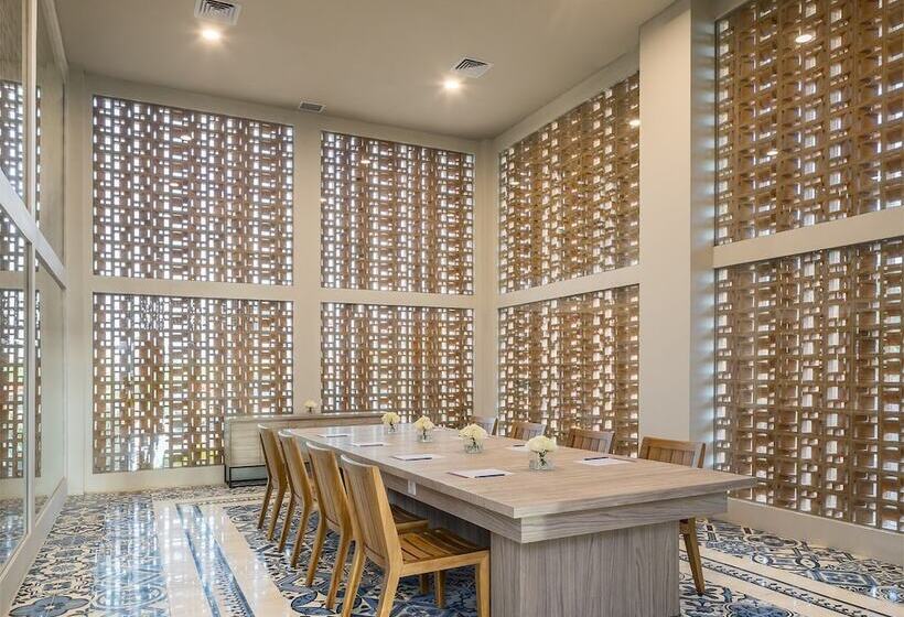 호텔 Eastin Ashta Resort Canggu