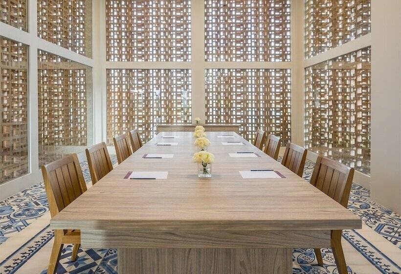 호텔 Eastin Ashta Resort Canggu