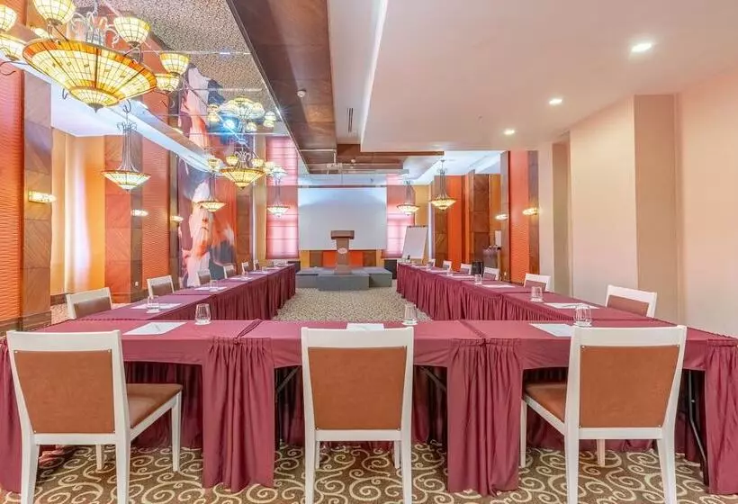 Hotel Mirada Del Lago