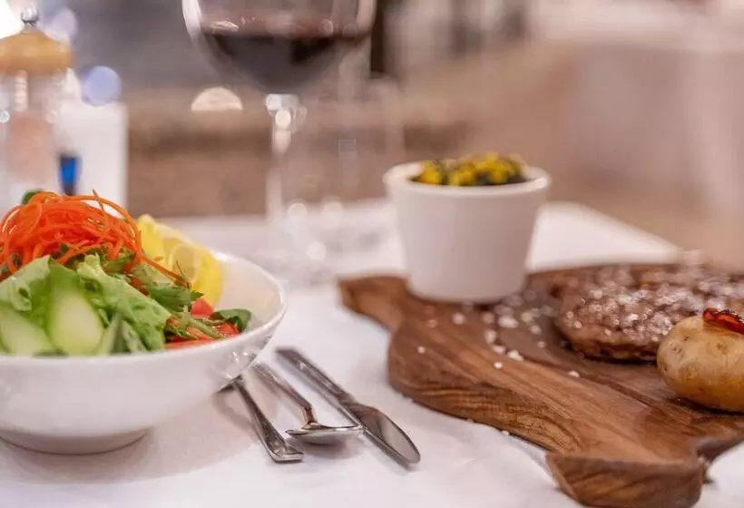 Hotel Mirada Del Lago