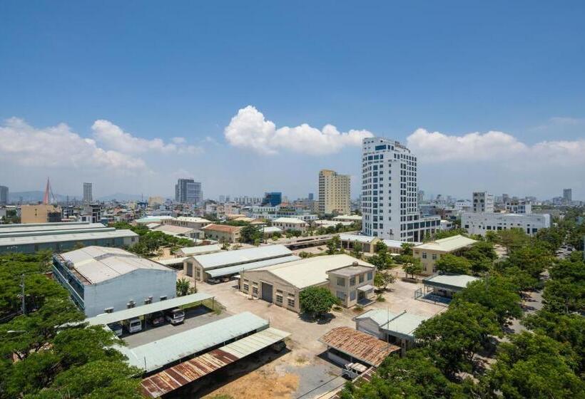 هتل Platinum Danang