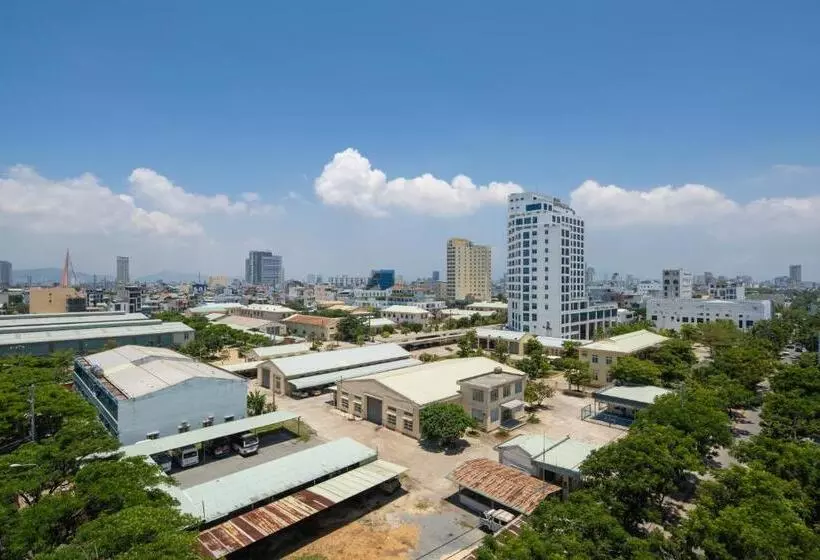 هتل Platinum Danang