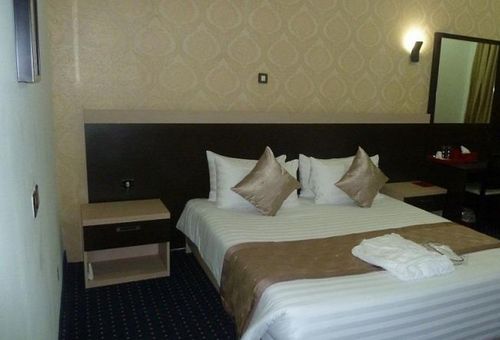 هتل The Gate Luxury Apartment