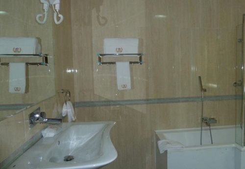 هتل The Gate Luxury Apartment