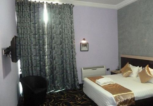 هتل The Gate Luxury Apartment